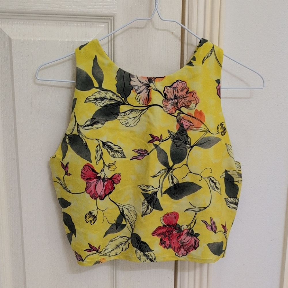 Athleta Conscious Crop D-DD+ Printed Yellow Floral Tank Top